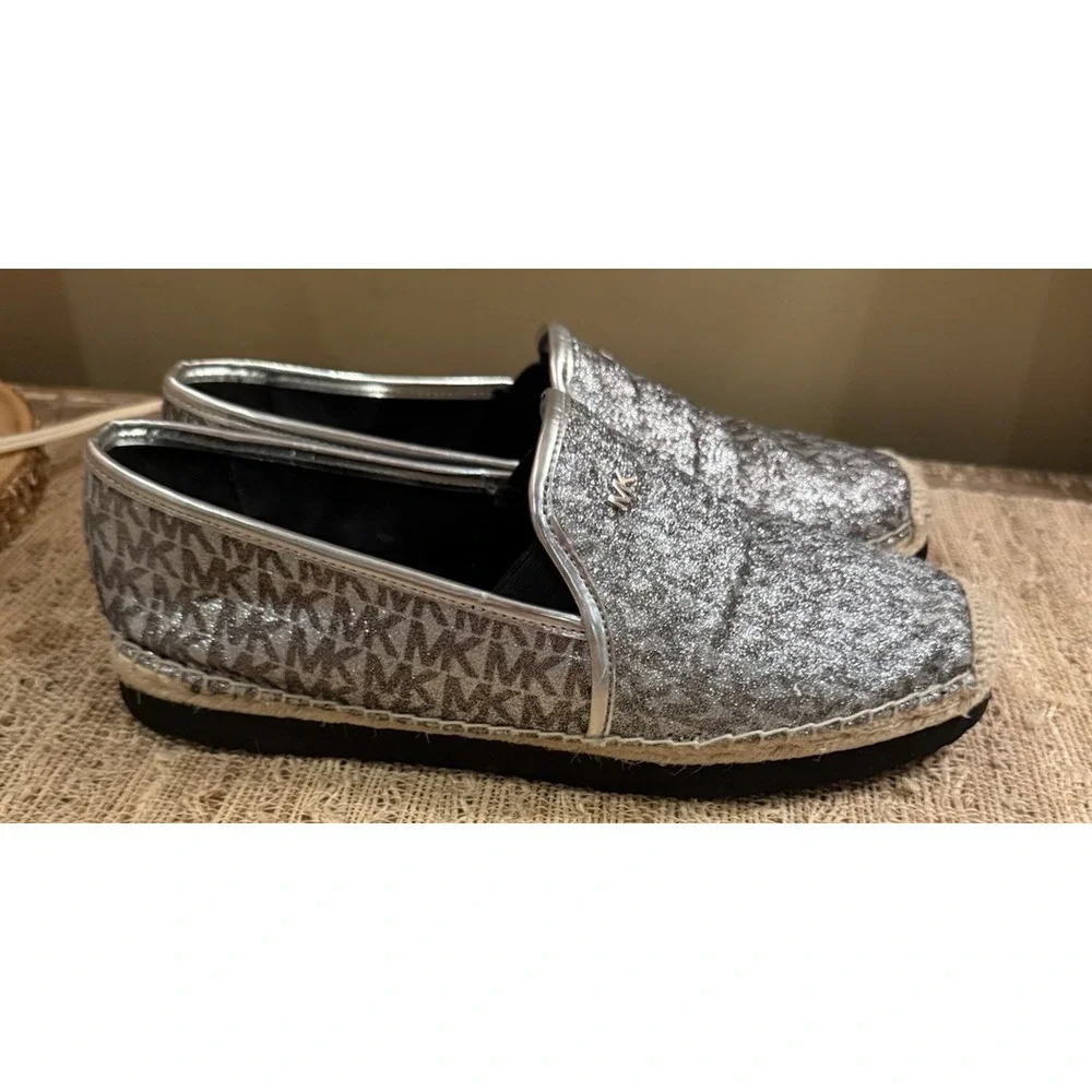 Michael Kors Hastings Signature Logo‎ Silver Metallic Espadrilles 9.5 158$